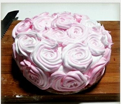 花朵奶油蛋糕