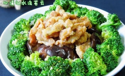 西蘭花香菇燴酥肉