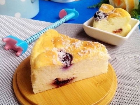 椰蓉藍莓酸奶蛋糕
