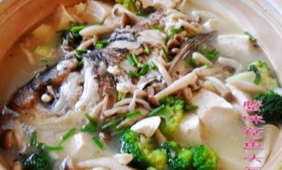 蟹味菇魚頭豆腐煲