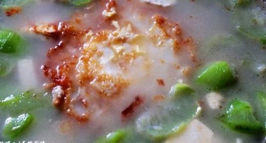 《絲瓜豆腐雞蛋湯》