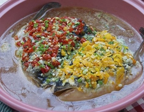 鴛鴦剁椒魚頭火鍋