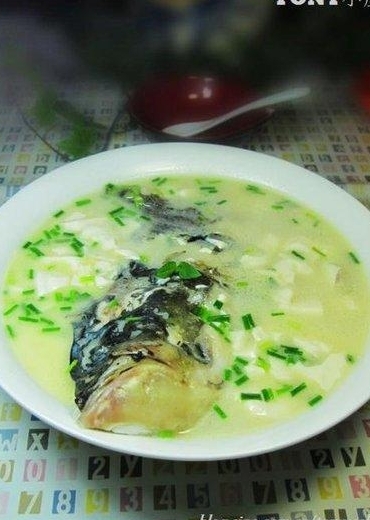 魚頭豆腐木耳湯