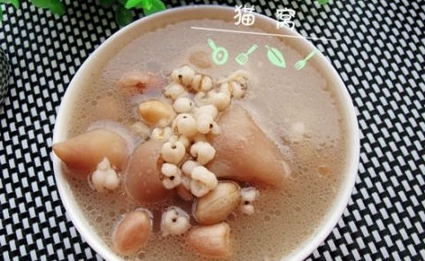 花生薏米豬蹄湯
