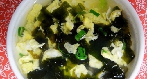 螺旋藻蛋湯
