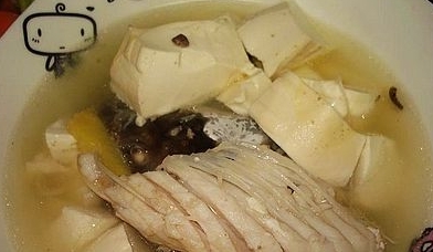 草魚豆腐湯