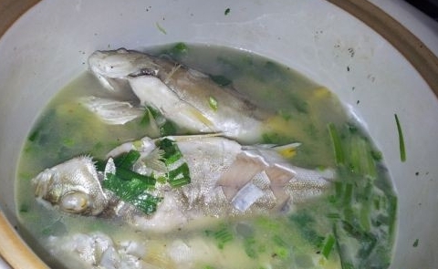 砂鍋煮海魚汁