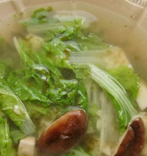 電飯鍋小白菜香菇豆腐湯