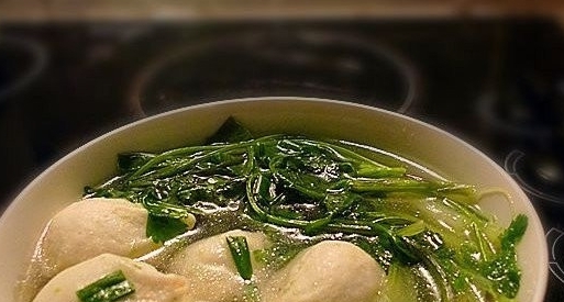 魚包蛋青菜湯