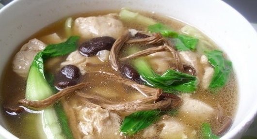 茶樹菇凍豆腐湯