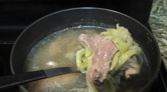 酸菜排骨湯