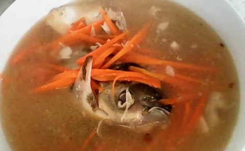 胡蘿蔔魚頭湯