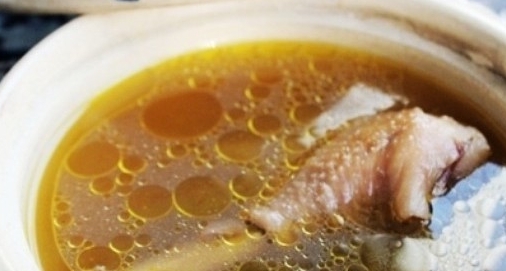 油雞蕨麻湯