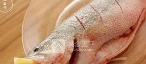 無水蔥姜焗鱸魚