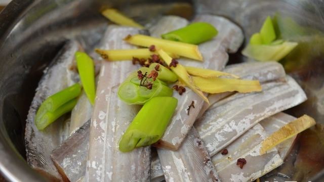 年夜飯系列海鮮—古法燒帶魚