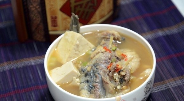 魚骨豆腐湯