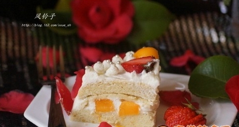 花瓣奶油蛋糕