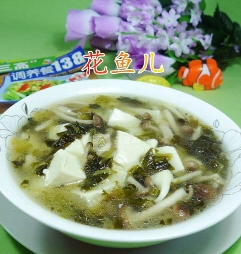 雪菜蟹味菇豆腐湯
