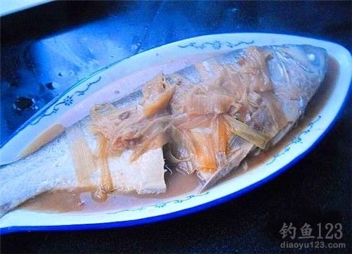 蔥燒鰱魚