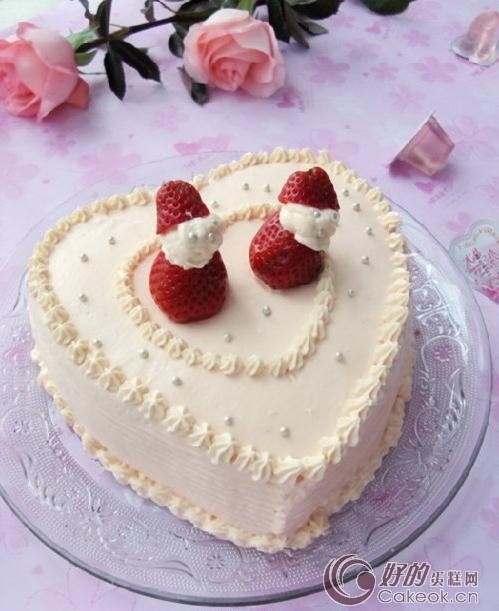 「粉色迷情」心型蛋糕
