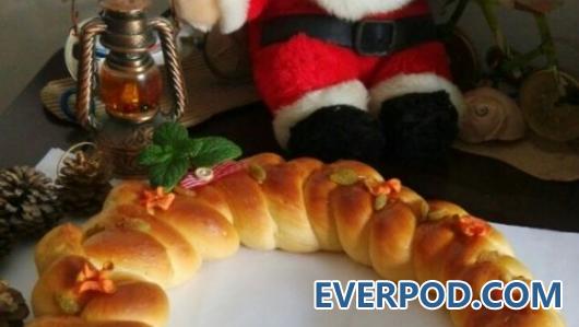 聖誕花環麵包的家常做法