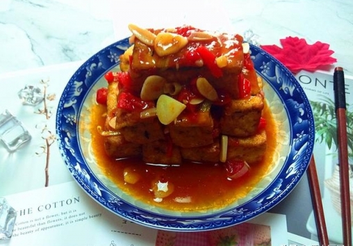 魯菜之博山豆腐箱，吃一口回味無窮，比客家釀豆腐如何？