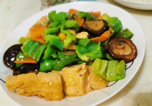 香菇燉豆腐的做法