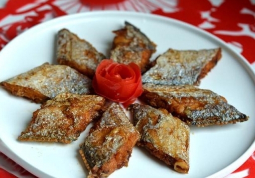 16種香煎帶魚的家常做法，外酥里嫩又營養，鮮香十足