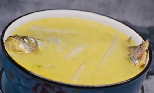 鯽魚蘿蔔絲湯的做法