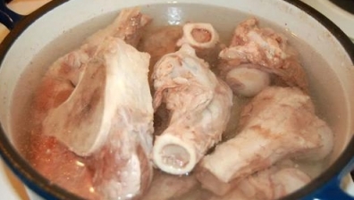 牛骨高湯的做法，高湯熬製方法