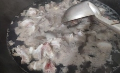 白蘿蔔當歸羊肉湯。當歸羊肉湯的做法。羊肉湯的做法