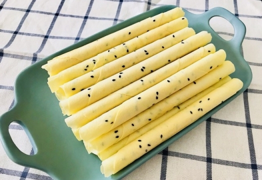 黃油芝麻蛋卷，黃油芝麻蛋卷的做法