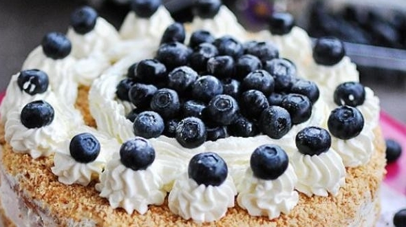 藍莓裝飾蛋糕