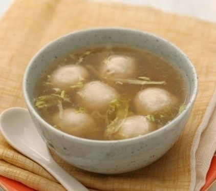 魚丸生菜湯