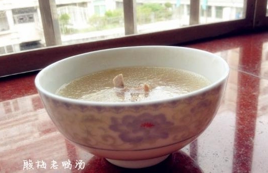 酸梅老鴨湯