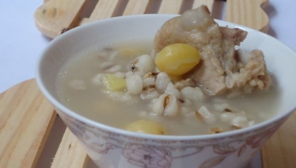 白果薏米骨頭湯
