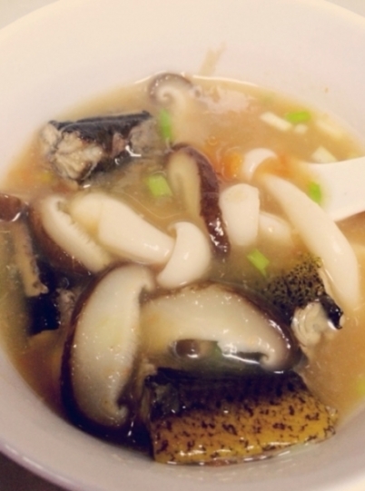 鱔魚番茄菌菇養生湯