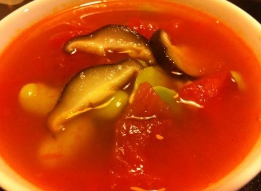 番茄蠶豆湯