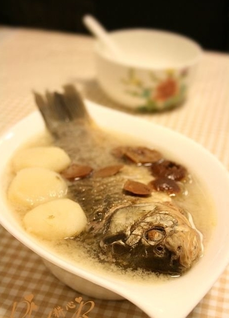 山楂鯽魚湯