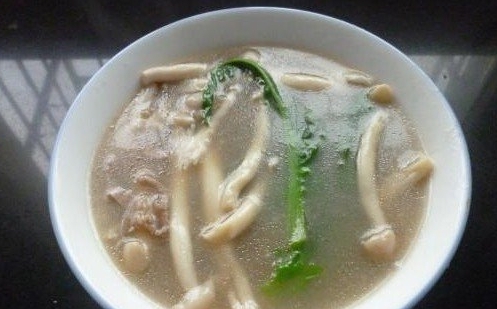 海鮮菇瘦肉青菜湯
