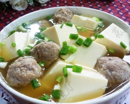 肉丸子豆腐湯