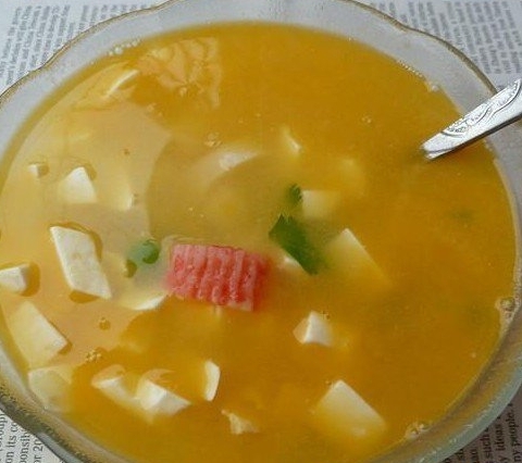 鹹蛋黃蟹棒豆腐湯