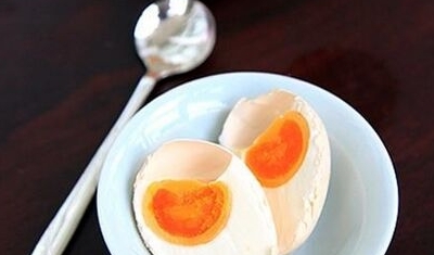 咸雞蛋的腌制方法