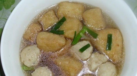 油豆腐魚丸湯