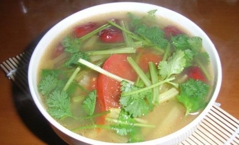 紅棗芹菜湯