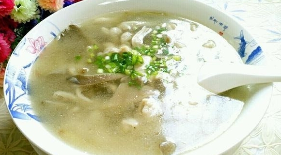 平菇肉片湯