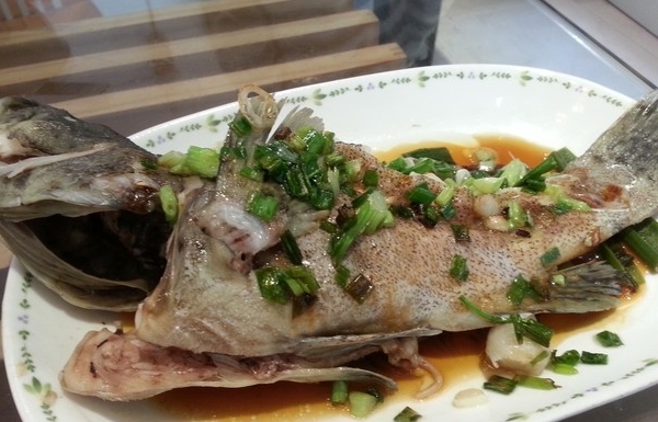 清蒸石斑魚