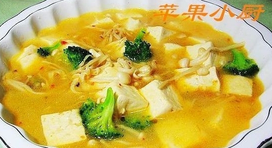 剁椒金針豆腐湯