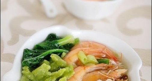 鮮蝦翡翠疙瘩湯