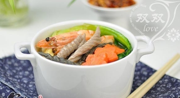 鮮蝦雜糧面魚湯